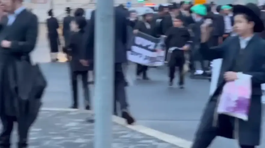 למה אתה לא מתגייס כשהמדינה בוערת, שאלתי מכר חרדי. כך הוא הגיב