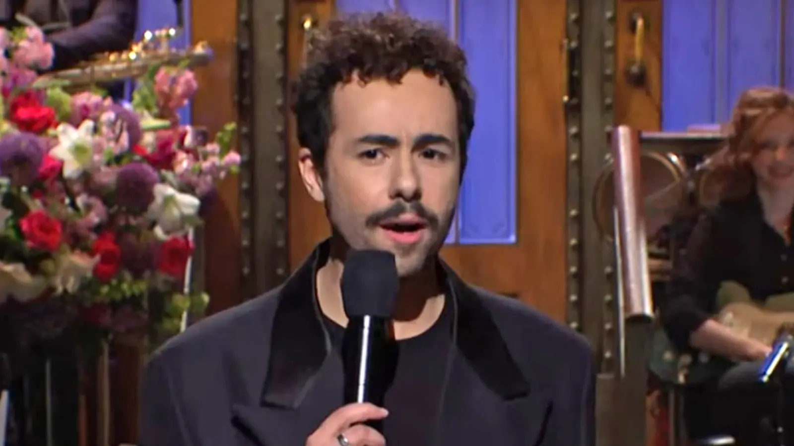 השחקן ראמי יוסף במונולוג ב-SNL: "אלוהים, תפסיק את הסבל ושחרר את פלסטין"