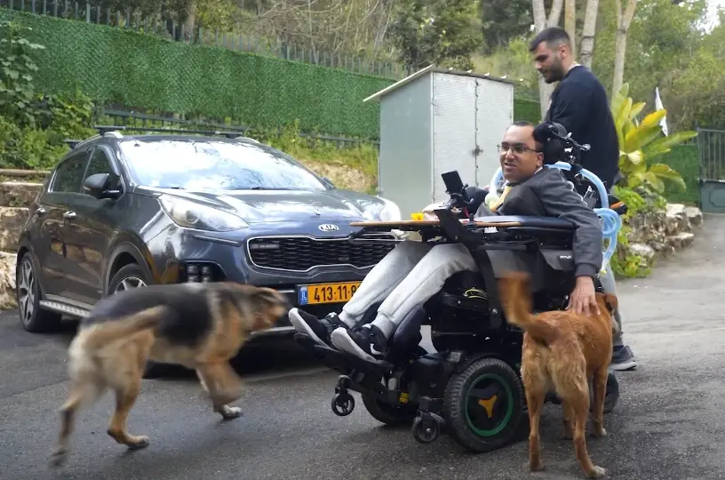 הוא איבד את אחותו ונפצע באורח אנוש. משפט אחד שינה את חייו