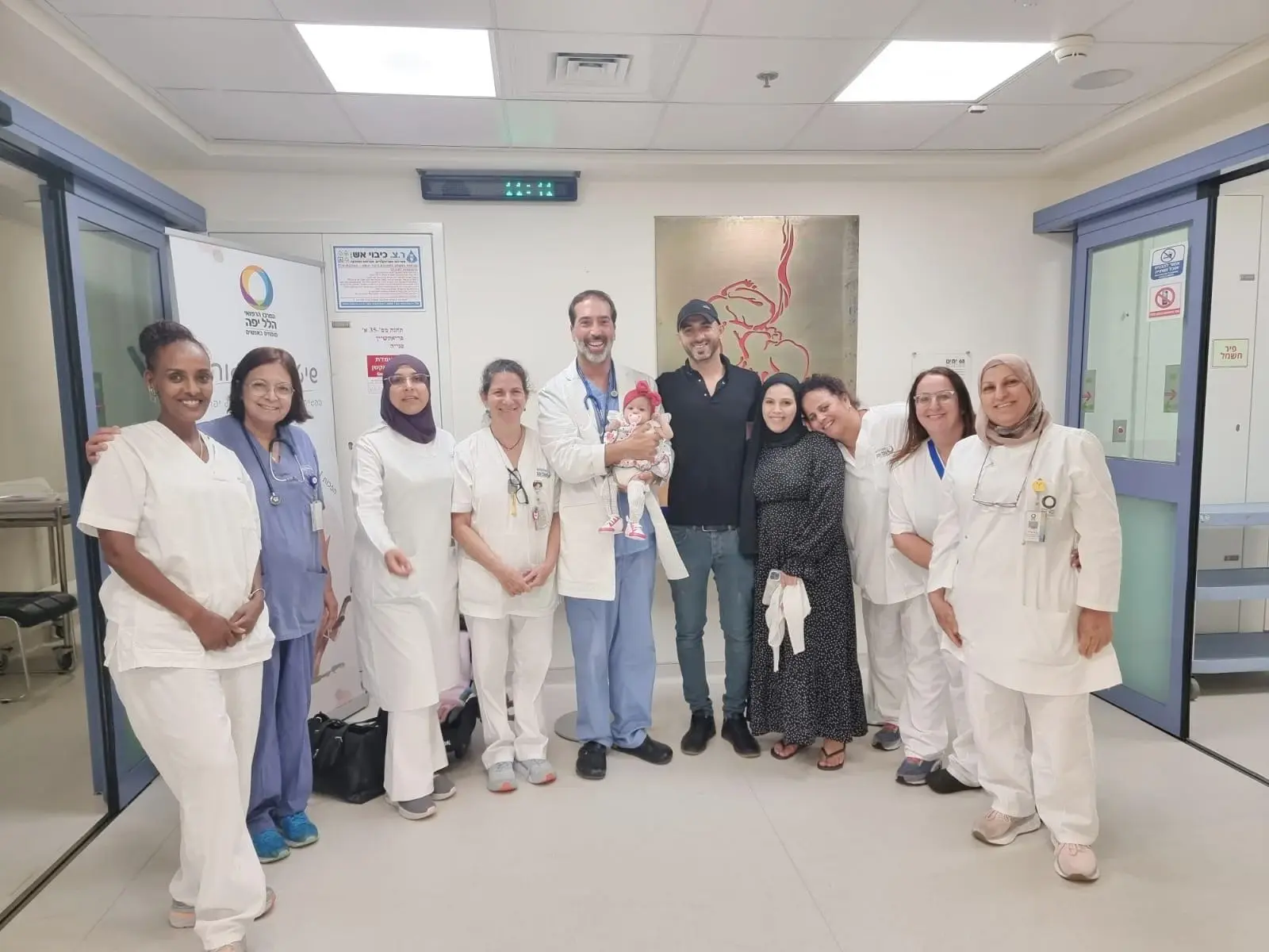 שברה שיא: תינוקת השתחררה מהפגיה בגיל 5.5 חודשים