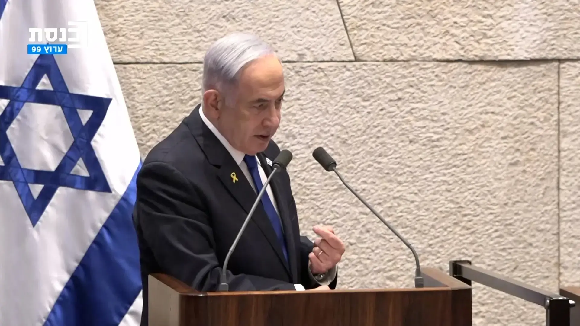 החרדים משתוללים, והמדינה מעניינת לנתניהו את הסבתא