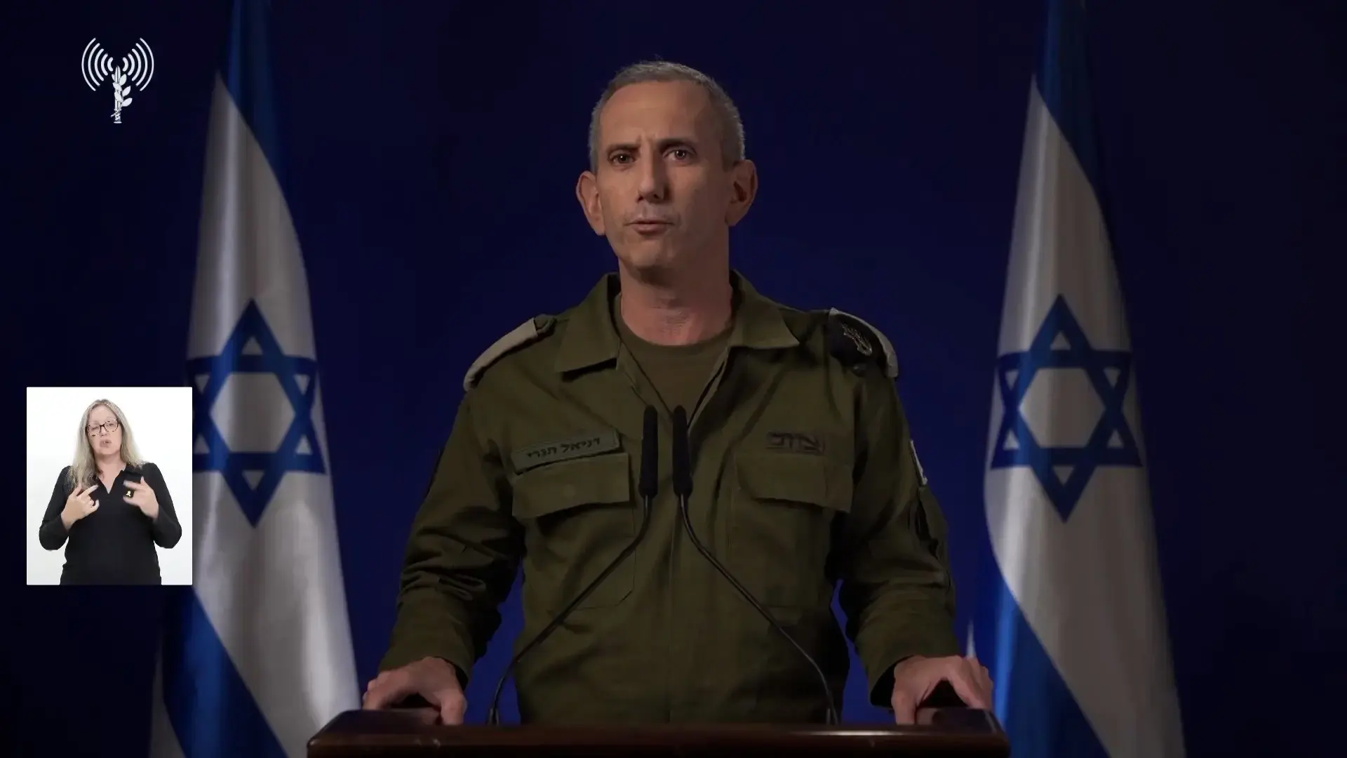 החטוף עמירם קופר כתב שיר ידוע על השיבולים והאלומות. רגע לפני שבועות, הוכרז כי מת בשבי