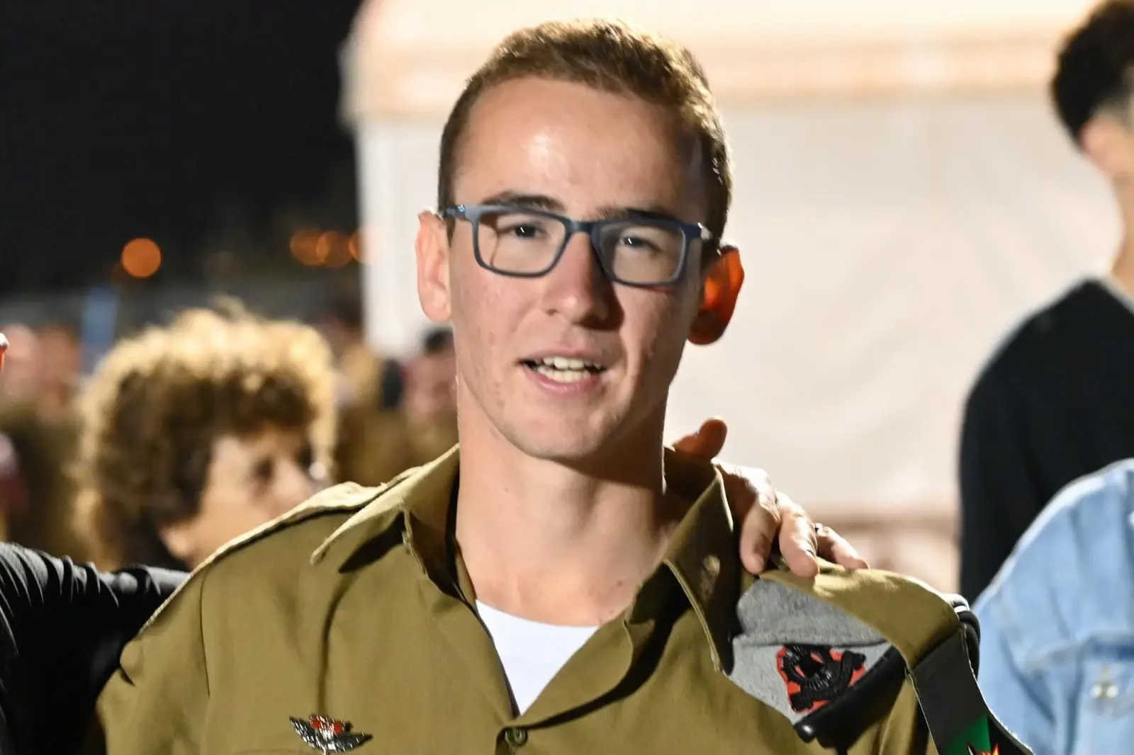 "שורה של קברים – הדור שלי": איפה הילד מנציחים את המעריץ שנפל ברצועה