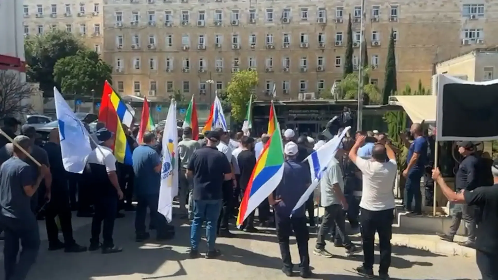 ד"ר אמיר ח'ניפס, מומחה לסוריה וראש המרכז לחקר העדה הדרוזית: "צריך להוציא אותם מהמצב הזה"