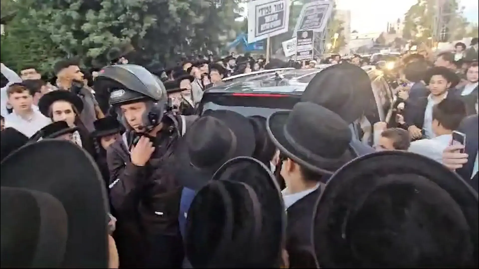 גולדקנופף, שומע? זה רק ילך ויחמיר