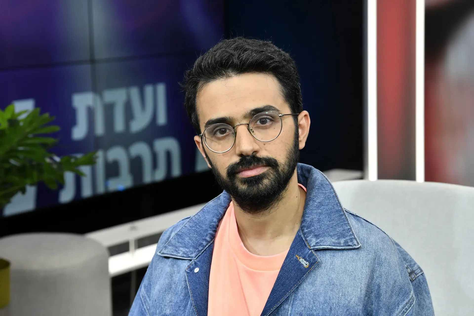מול שקיעת תכניות הלייט נייט בטלוויזיה, הפודקאסטים צוחקים אחרונים