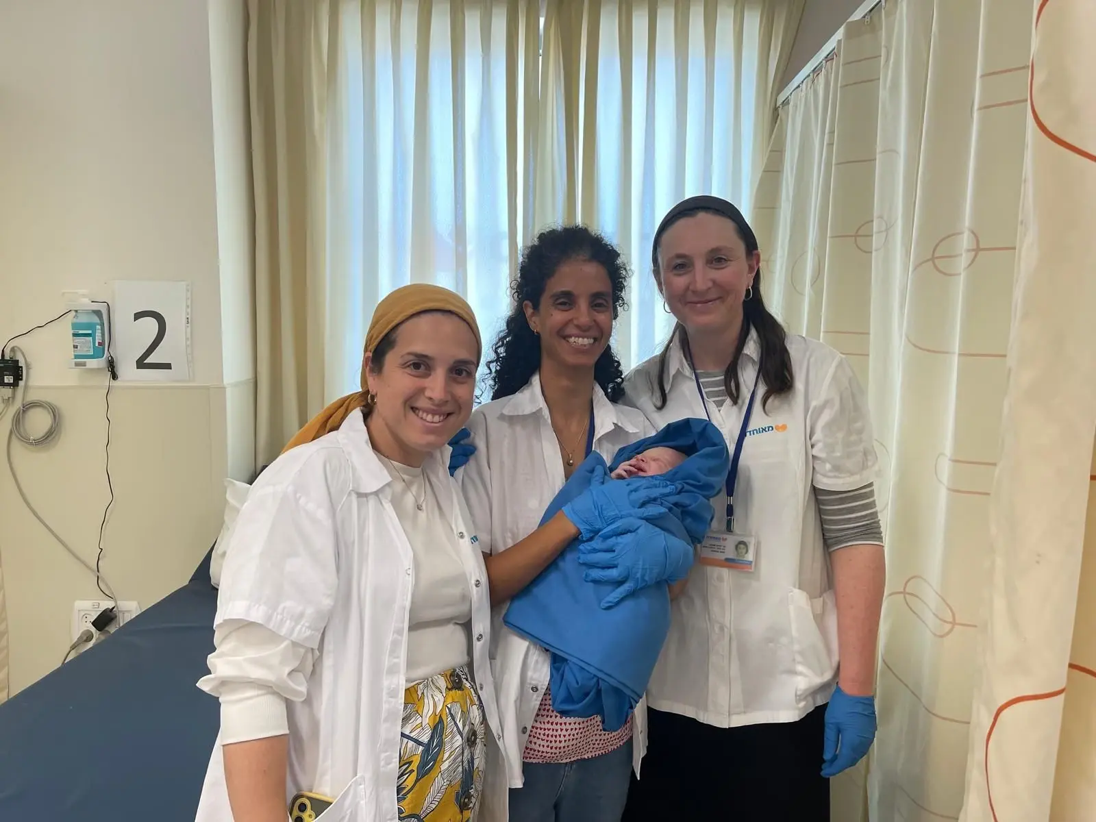 הגיעה לבדיקה שגרתית בקופת החולים ואחרי 40 דקות ילדה תינוק
