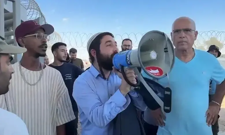 ברקע פארסת ההודעות: דובר המשטרה תנ"צ אסי אהרוני מסיים את תפקידו
