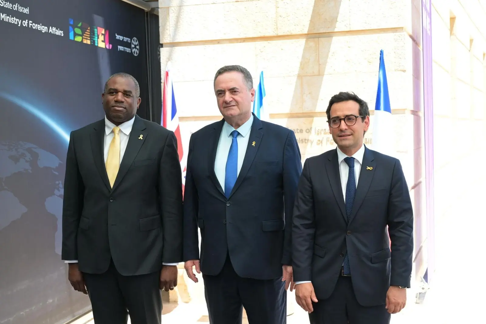 זירה מדינית חשובה מופקרת. העיקר ששר החוץ קיבל כותרת