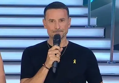 "יוצאים מעזה": מפגינות בעד סיום המלחמה התפרצו לשידור "האח הגדול"
