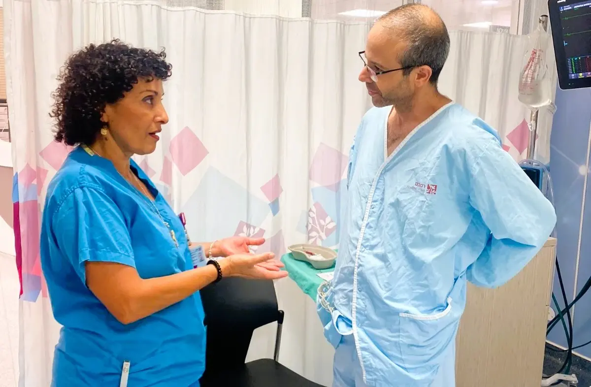 לקחו עבודה הביתה: בתוך שבוע, 3 אחים סיעודיים הצילו 3 עוברי אורח מדום לב