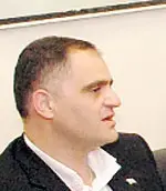 פורצים גנבו מסמכים מבית מזכיר הממשלה