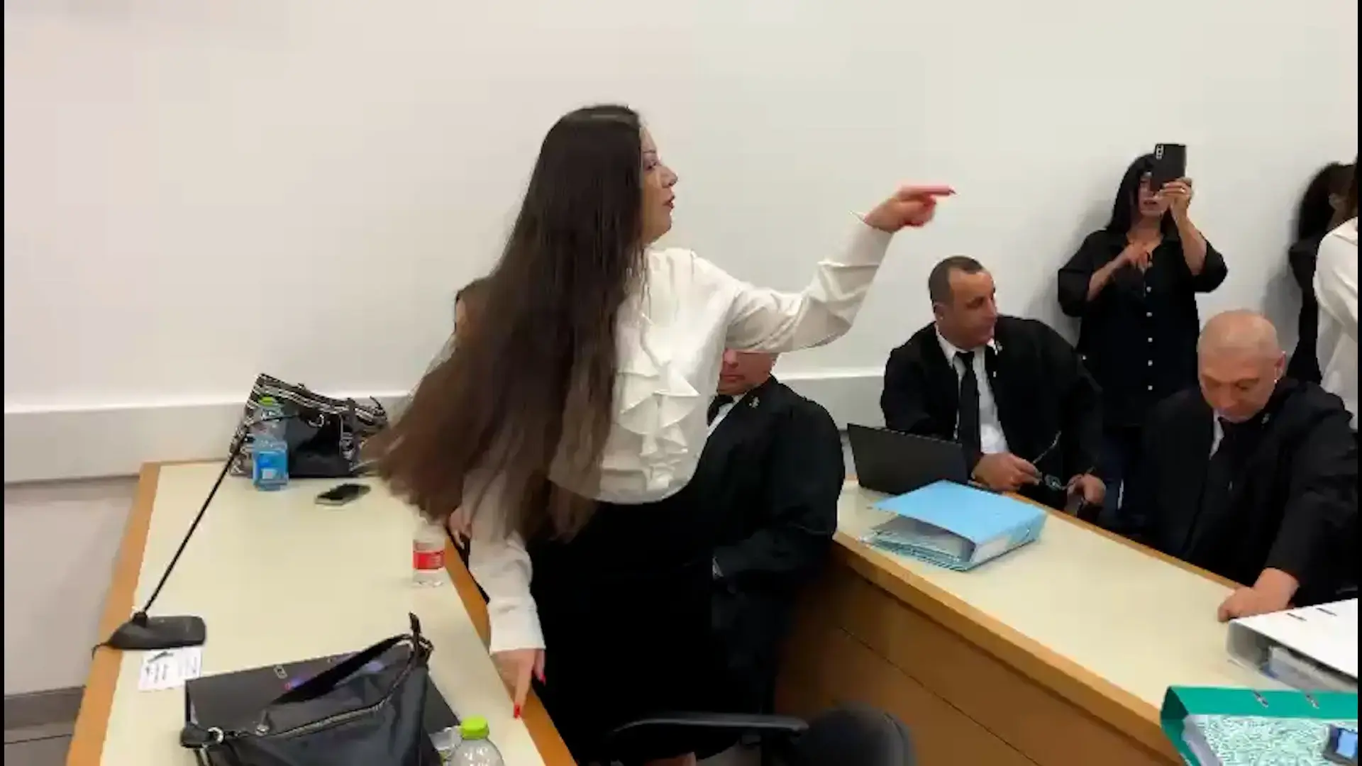 טלי גוטליב ומשה סעדה משוכנעים: "גלנט סגור אצל גנץ"