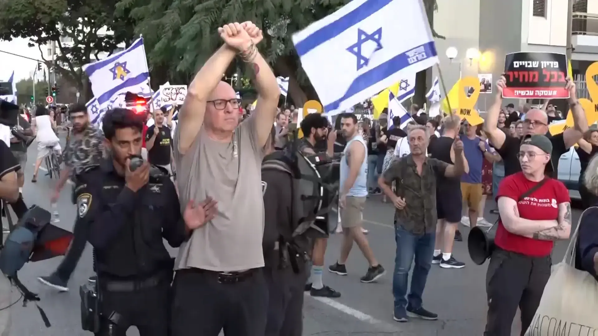 לגדעון סער יש תירוצים מוכנים - חוץ מאחד שייזכר לו לדיראון עולם