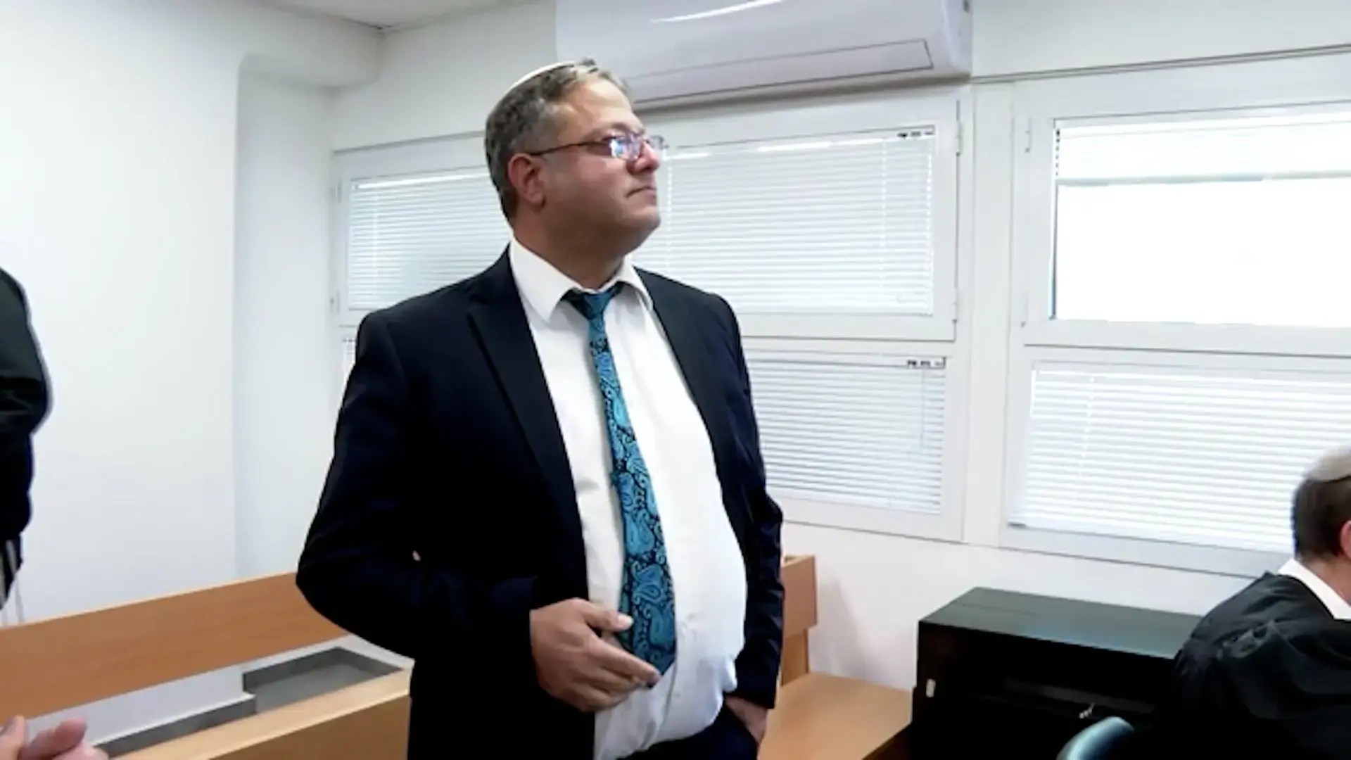 משוכנע שכולנו מטומטמים: נתניהו סומך על מכונת הרעל, לא בטוח שהוא טועה