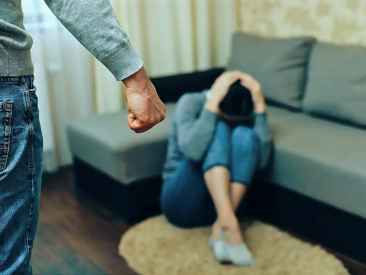 כשהתותחים רועמים, אסור למוזות לשתוק