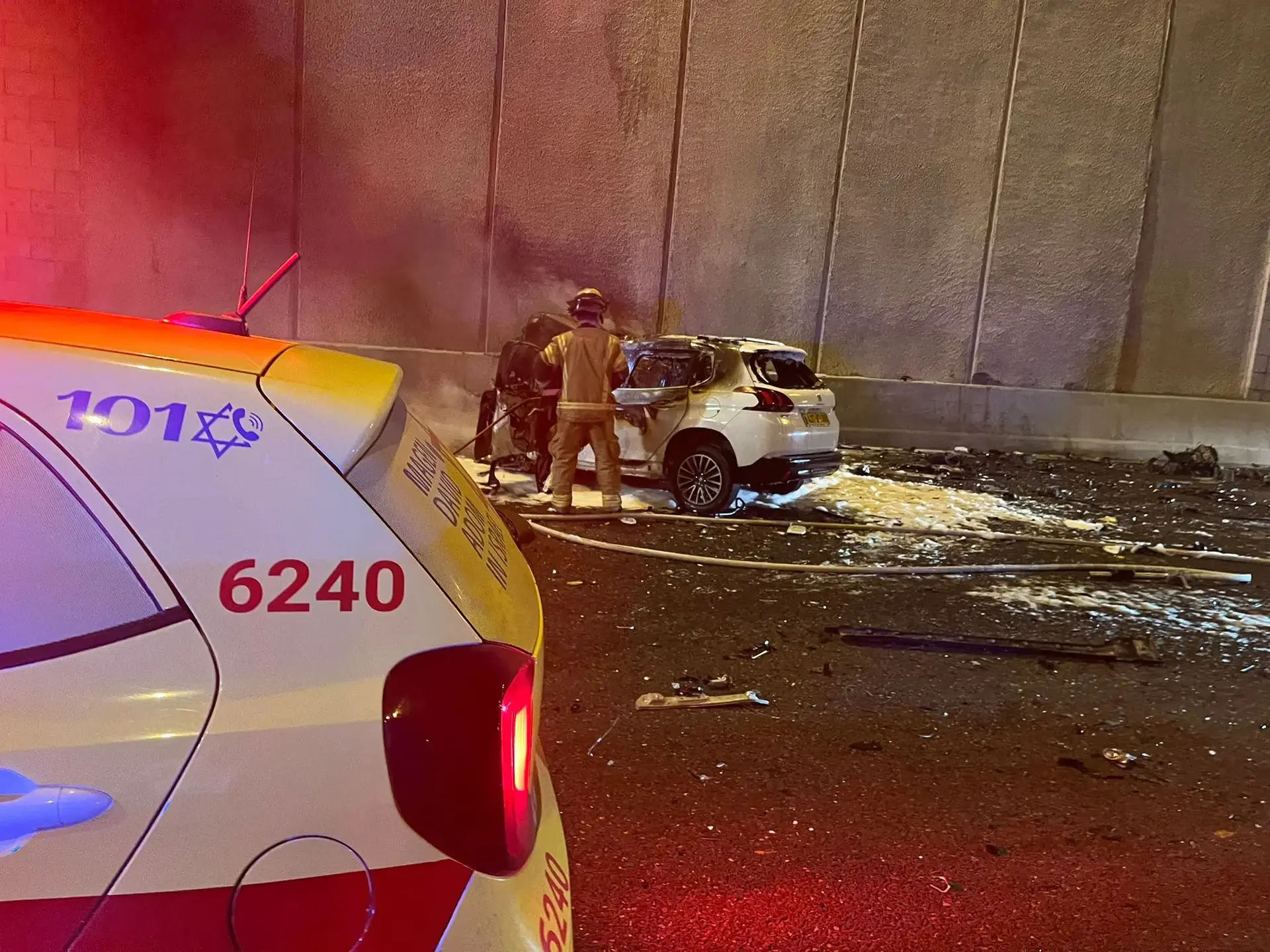 2 פועלים נפגעו מרכב בכביש 22 סמוך לקריית אתא, מצבם קשה ובינוני