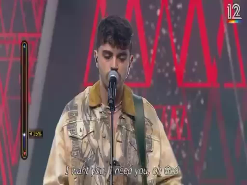 "לאמא שלי יש ידע עצום על קריירה ומוזיקה, ובגלל זה היא רוצה לשמור עליי"