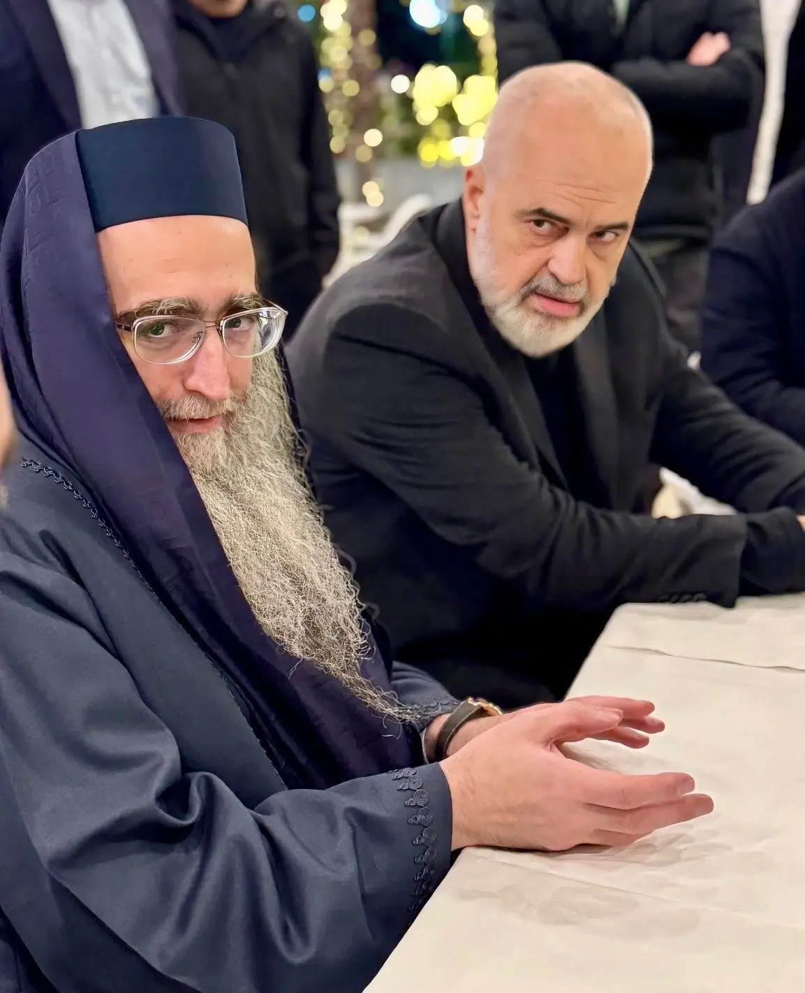 הפרלמנט קבע: אלבניה הגדירה את איראן כמדינה תומכת טרור