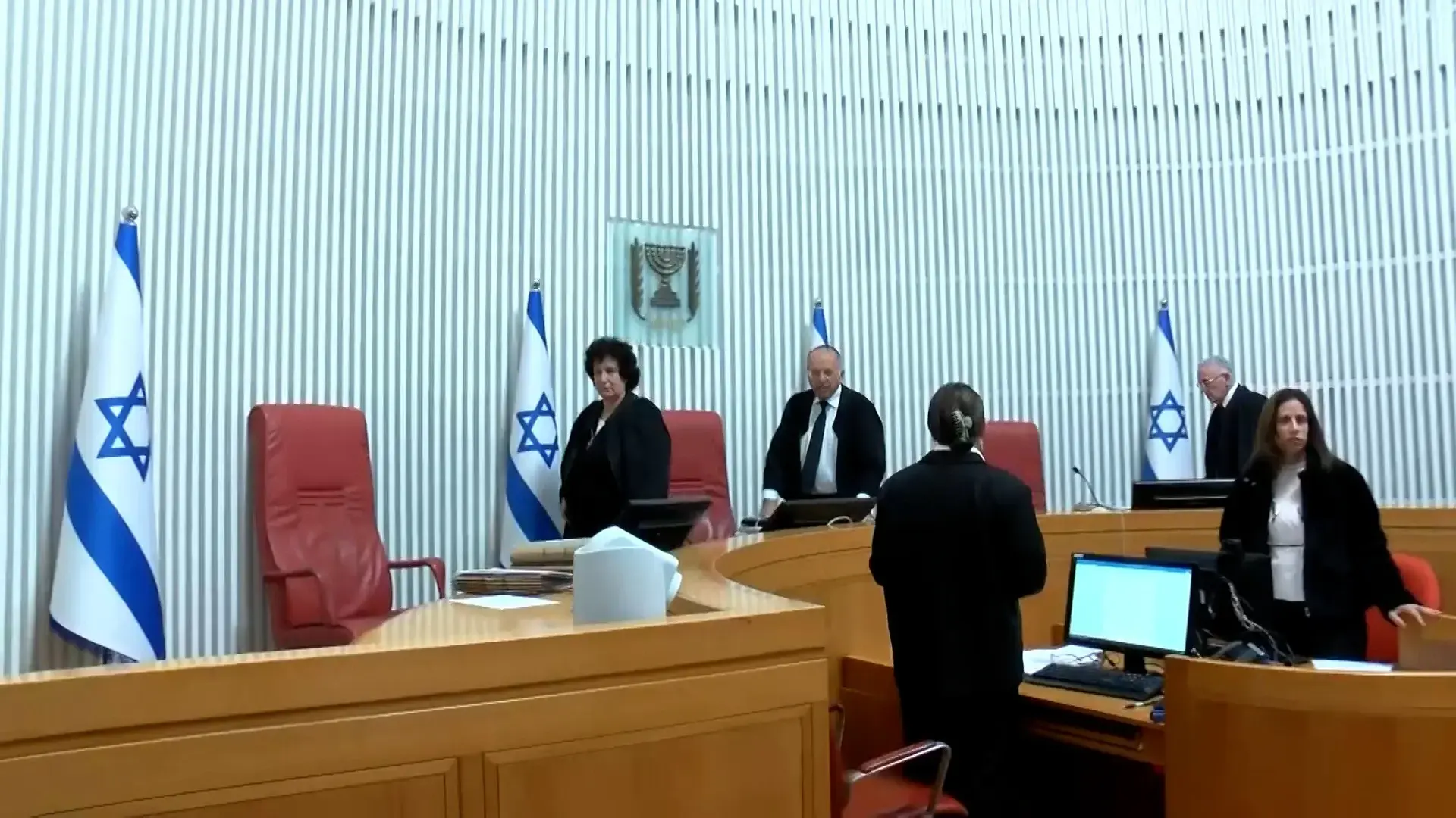 עצומת האימהות - מאות הורים ללוחמים: "ילדינו לא איבדו את זכותם הדמוקרטית"
