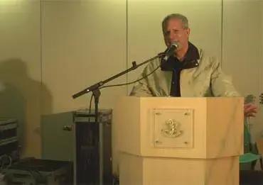 "להפסיק לחלוטין את המים והחשמל לעזה"