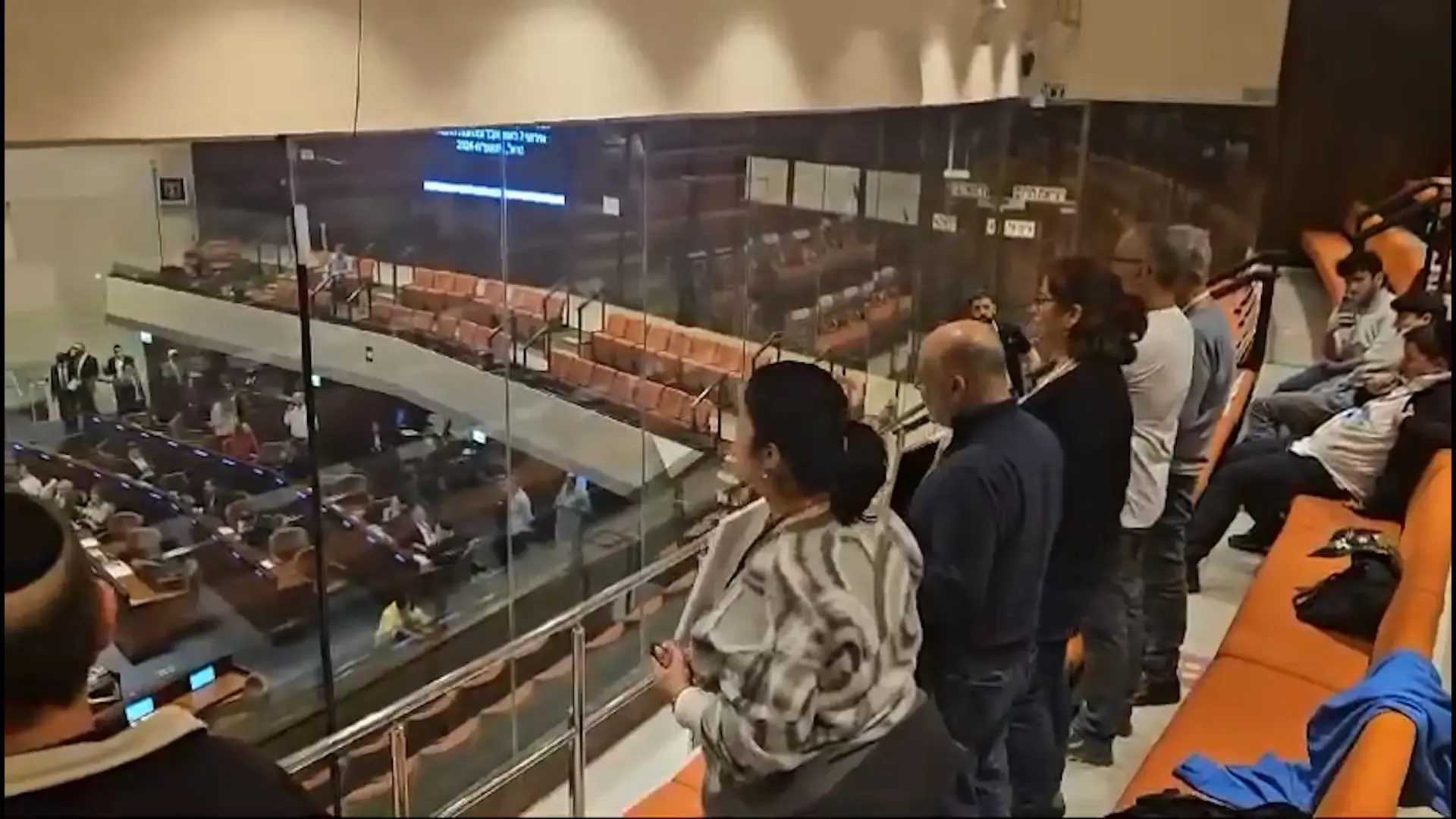 יותר מ-200 שורדי שבי ומשפחות חטופים קוראים להקמת ועדת חקירה ממלכתית