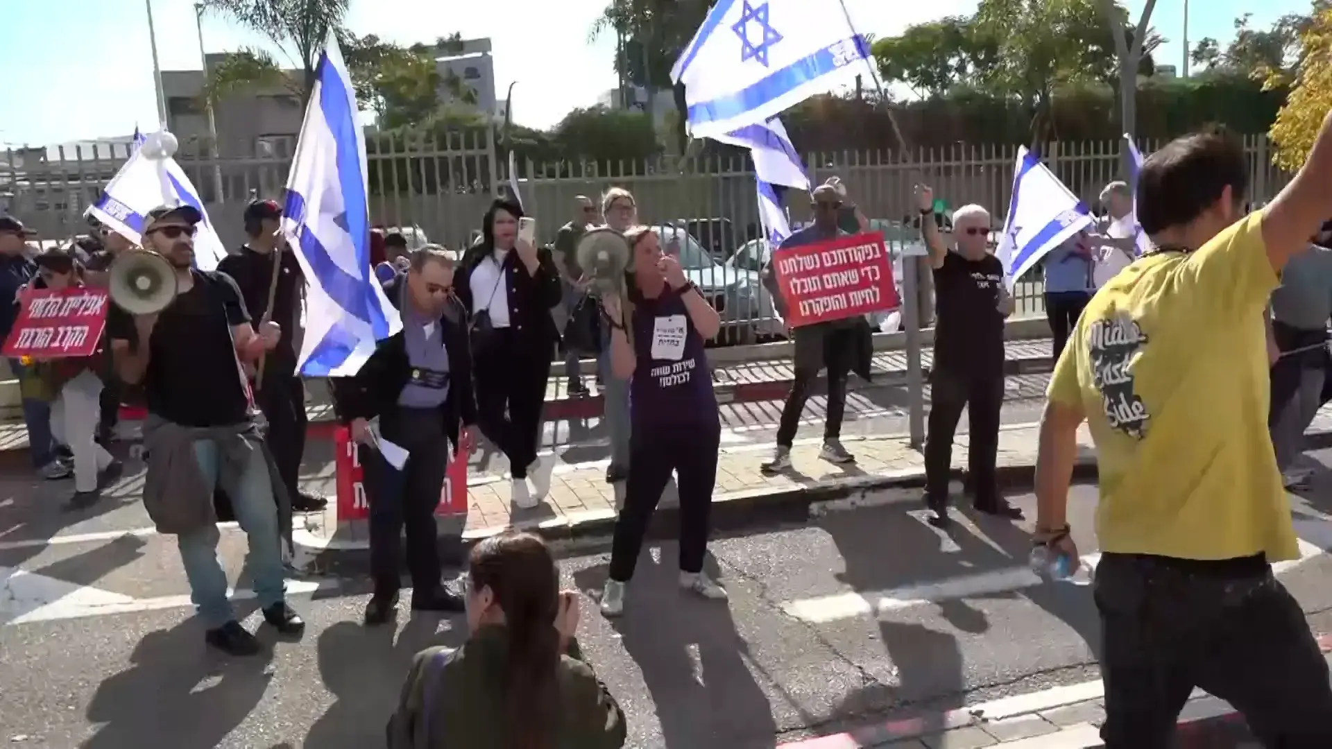 "ניצול של ממש של הלומי קרב": תאסר כניסת עו"ד לבתים מאזנים