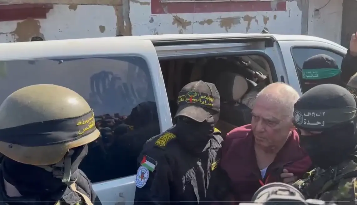 המשנה למנכ"ל משרד הבריאות: "מצבם הרפואי הראשוני של החטופים תקין"