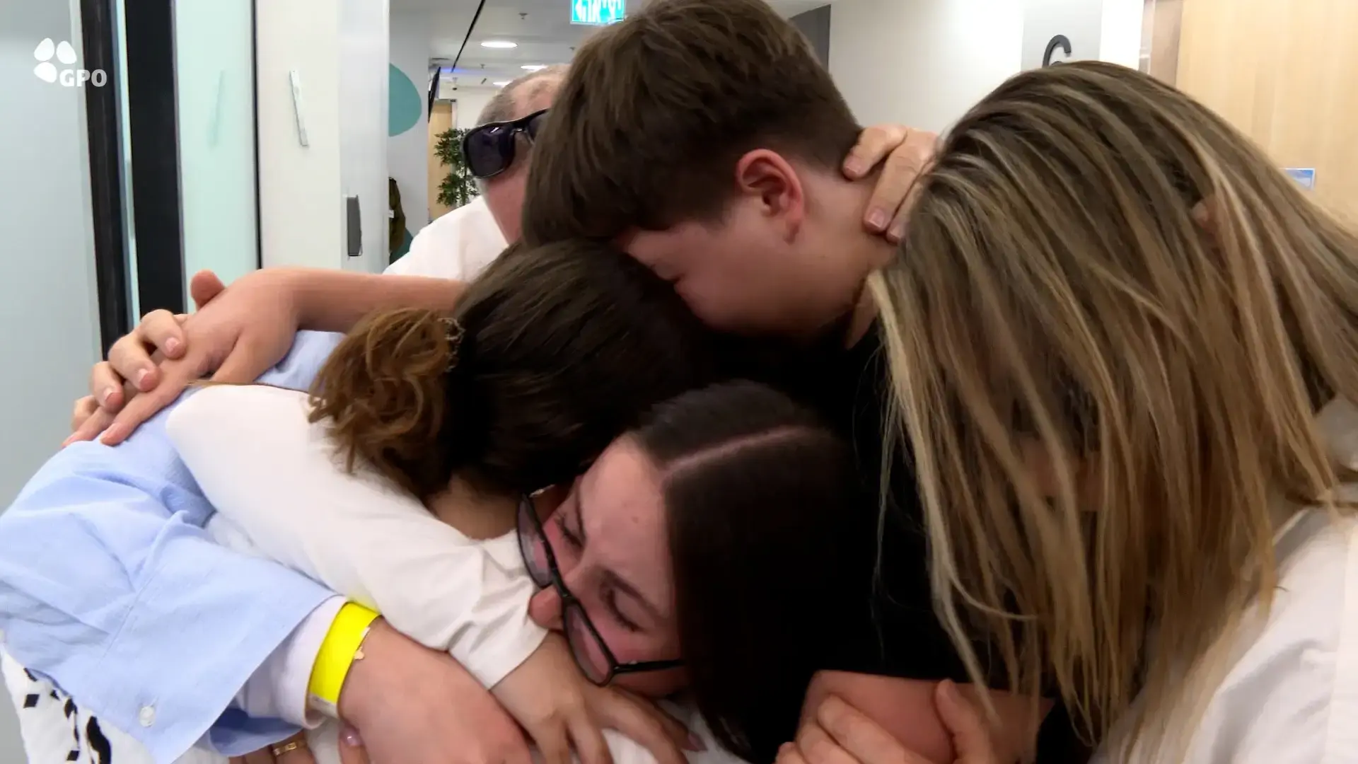 עמית סגל לא היה אתמול על המסך, והמשדר נעשה דווקא שקול יותר