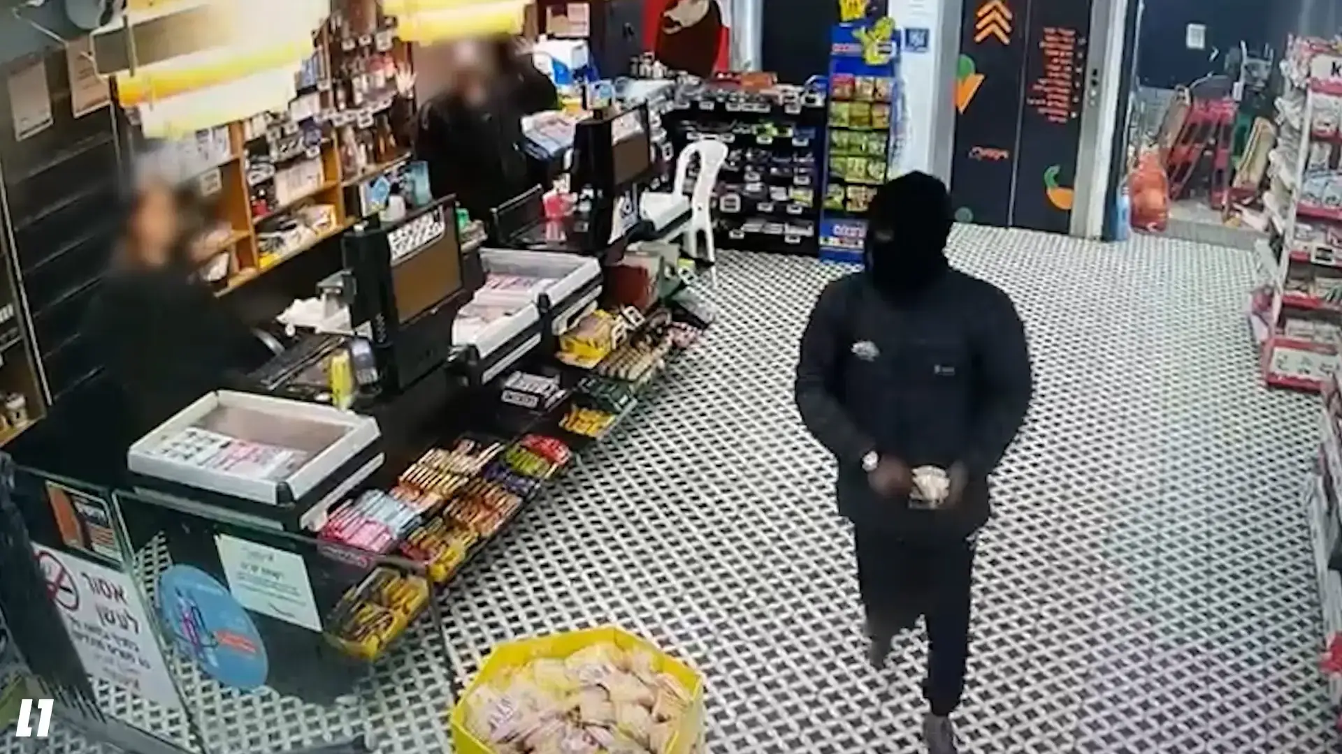 בתוך שעה אחת בלבד: שדדו 2 חנויות נוחות וסופרמרקט בדרום