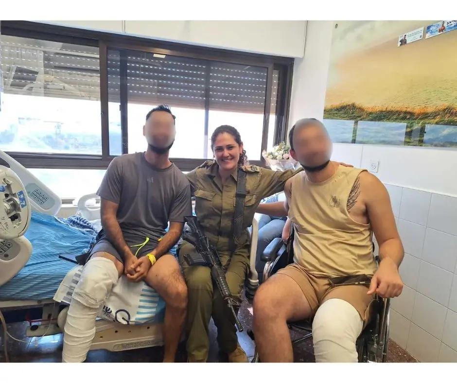 נשות מור אינסייד מקבוצת מור: גיבורות מאחורי הקלעים