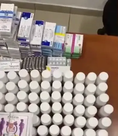 מבסיס גלילות לשוק השחור: 2 רוקחים נעצרו בחשד לסחר בתרופות שיועדו לחיילים