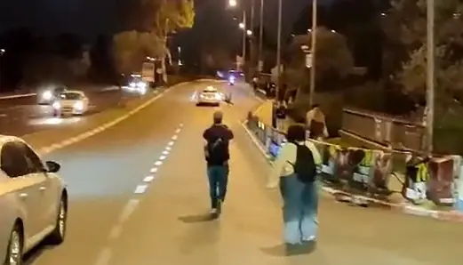 מפגין נדרס בהפגנה בירושלים: "פגע בי והאיץ עד שעפתי לכביש"