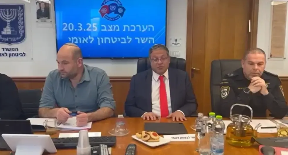 איתמר בן גביר: "רונן בר שקרן, בריון, עבריין, צריך לשבת בכלא"