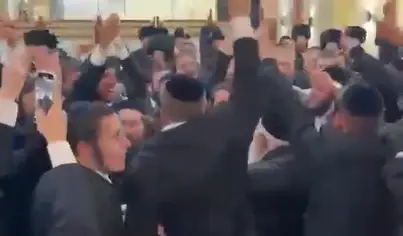 יצחק גולדקנופף התפטר מתפקידו כשר במשרד רה"מ
