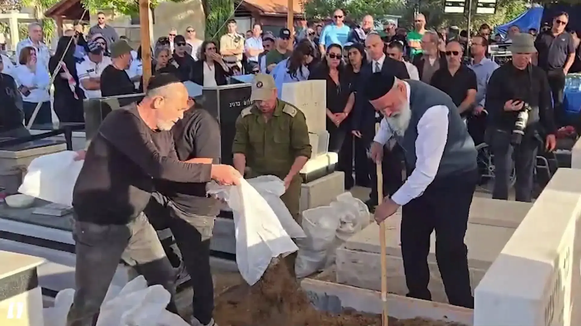 ראומה ויצמן, רעיית הנשיא השביעי של מדינת ישראל עזר ויצמן, הובאה למנוחות