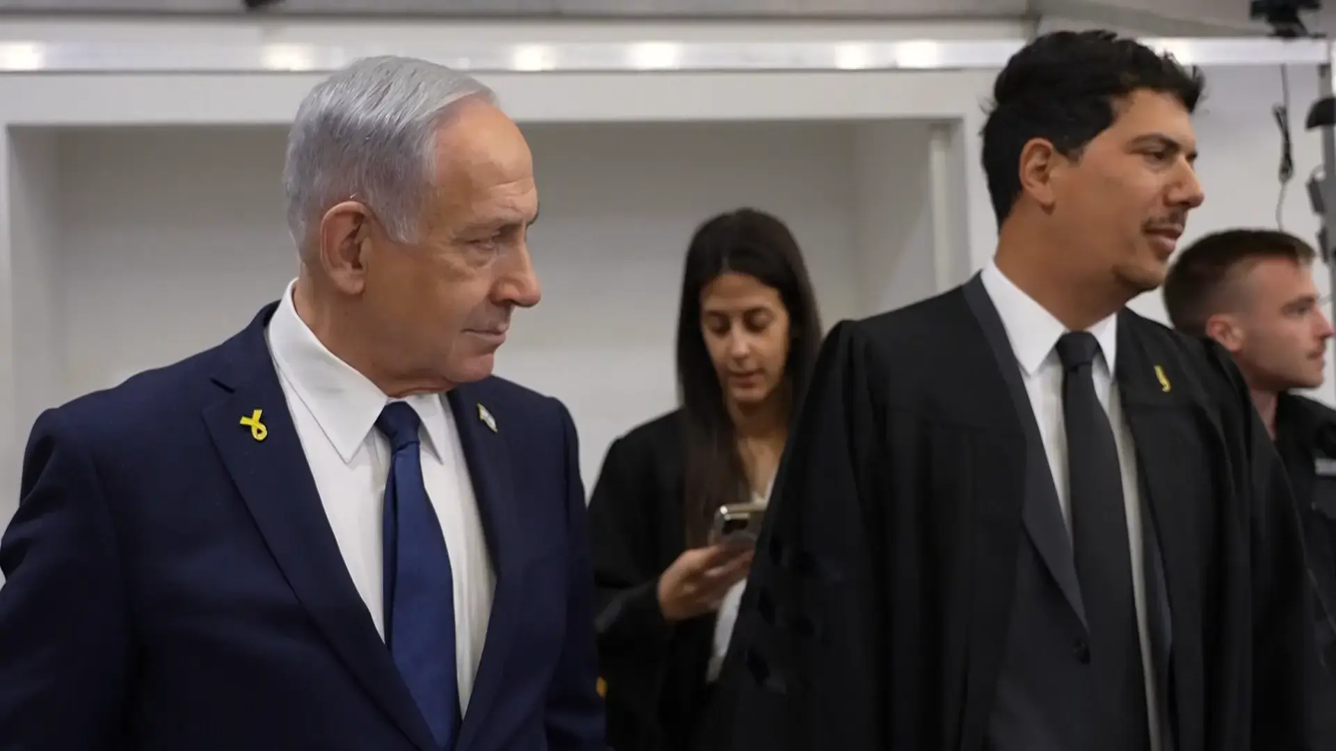 פרסום ראשון: ועדת האתיקה לסנגורו של רה"מ: הסבר איך תייצג את אוריך ואת נתניהו