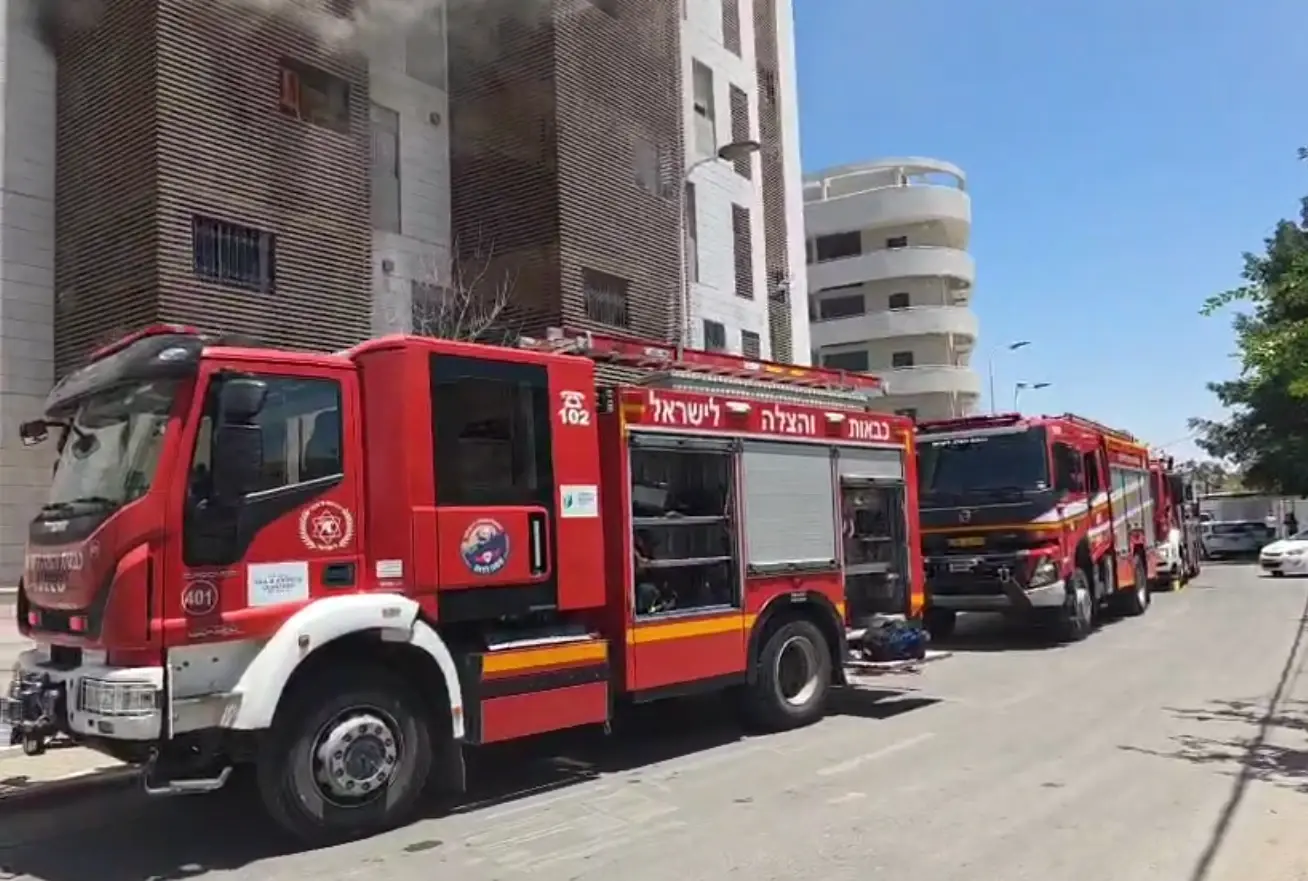הגל לא פוסק: שריפה פרצה בשטח פתוח סמוך למחלף יבנה