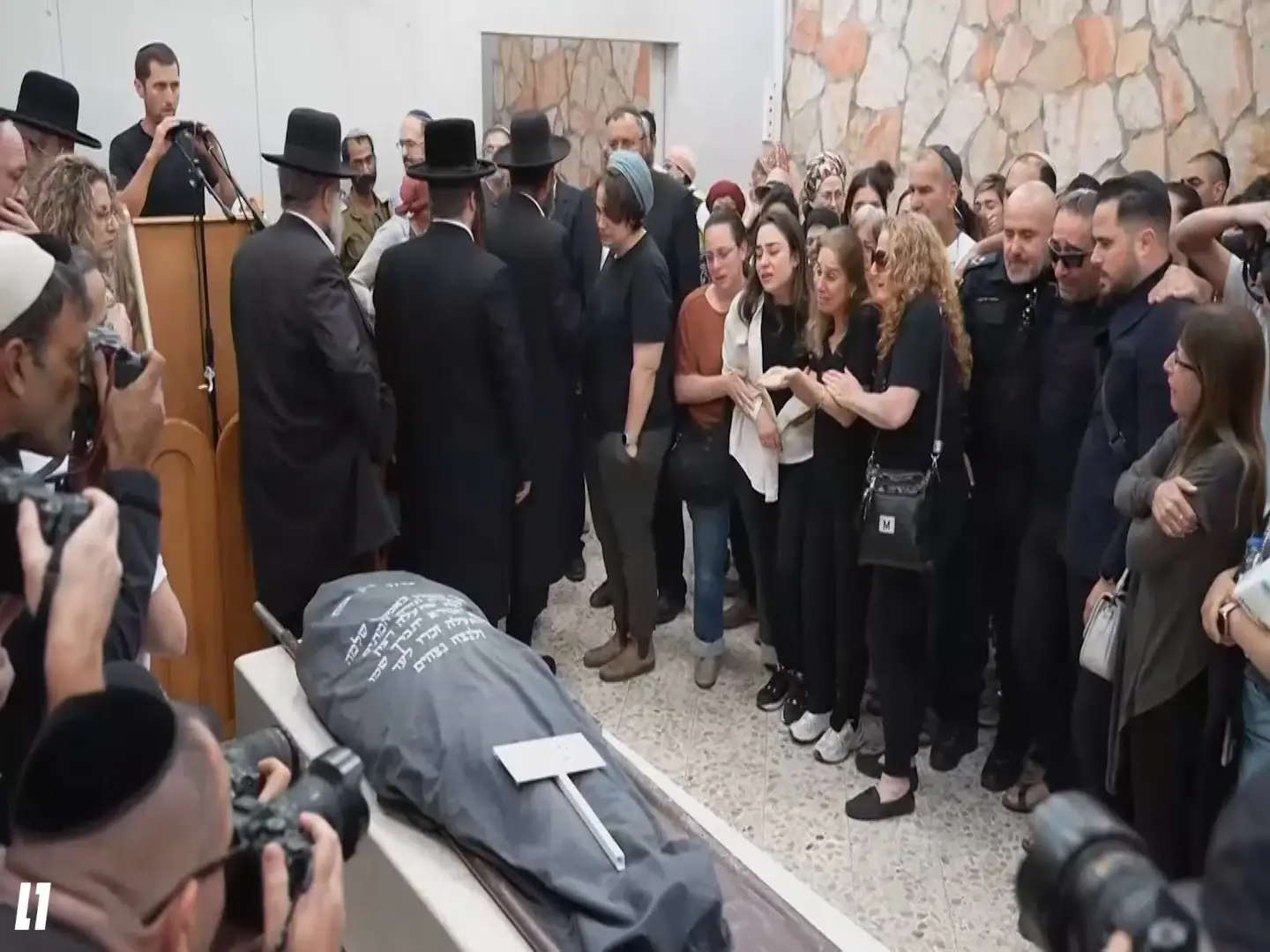 שבוע אחרי שאמו נרצחה בדרך לחדר לידה, נבחר שם לתינוק שנפצע קשה