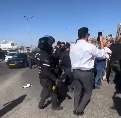 עימות אלים בין שוטרים למפגינים במחאה נגד המלחמה באום אל פאחם