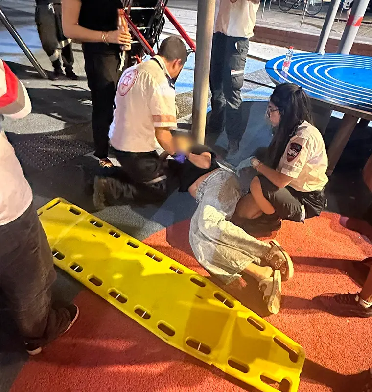 נפלה מהאומגה ונפצעה קשה: אלה בת ה־12 שותקה זמנית מהמותן ומטה