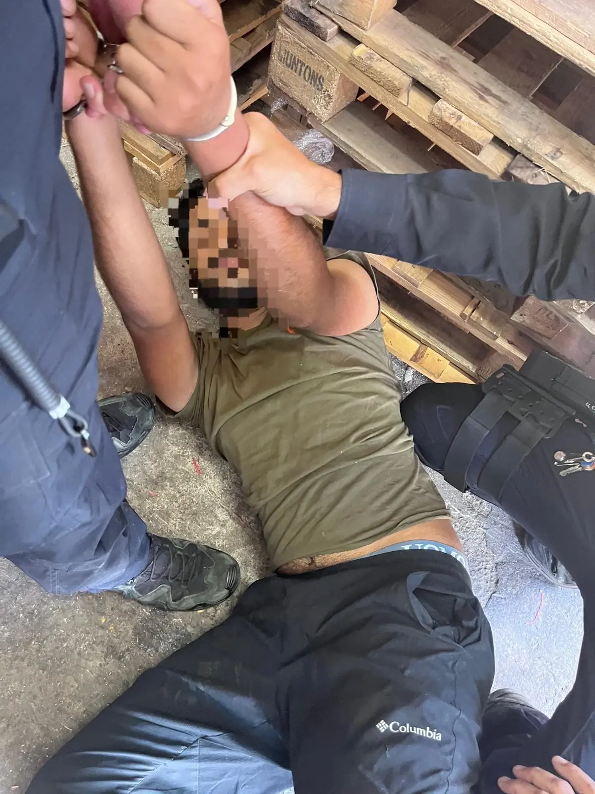 נמלט מהמשטרה - ונתפס בפח אשפה: חשוד מלקיה נעצר לאחר שניסה לדרוס בלש בגבעת ברנר