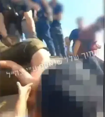 "הזוועות האלה חוזרות. אנשים נראים כמו עצמות" | סבו של החטוף מתן אנגרסט בריאיון לוואלה