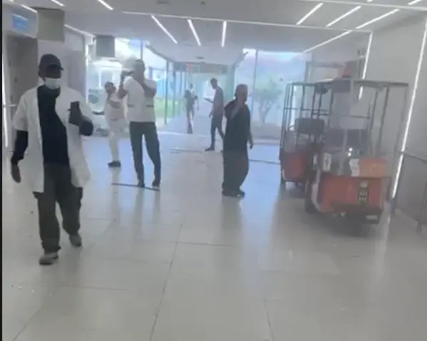 מאות מטופלים שוחררו או הועברו מסורוקה, בית החולים מכיל פחות מ-30% מהתפוסה: "פגיעה חסרת תקדים"