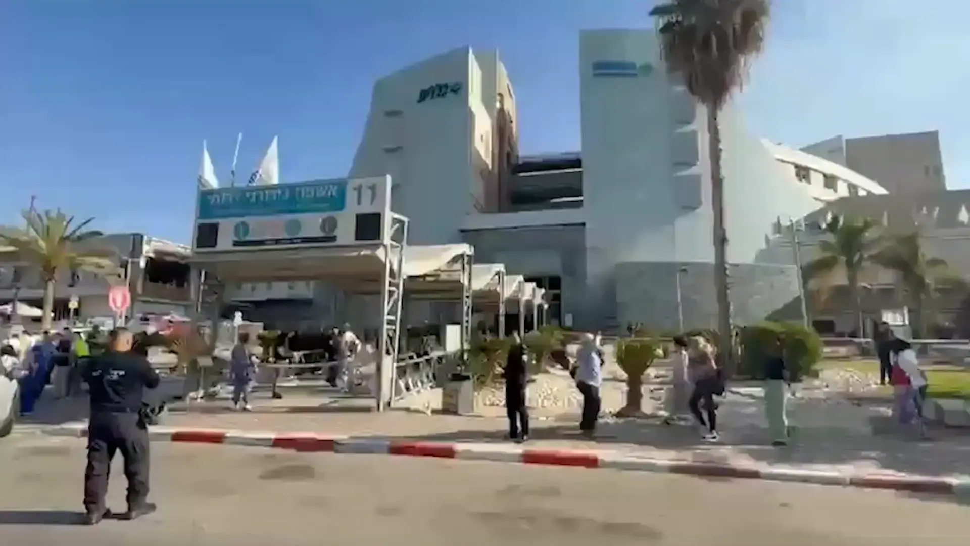חשד לרצח תינוק בן 7 שבועות: האב תועד מתעלל - האם שוחררה למעצר בית