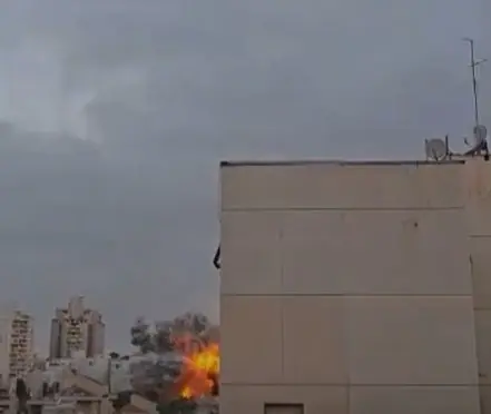 מפעל חיים חקלאי נשרף משברי יירוט. המדינה בתגובה: "לא נפצה"