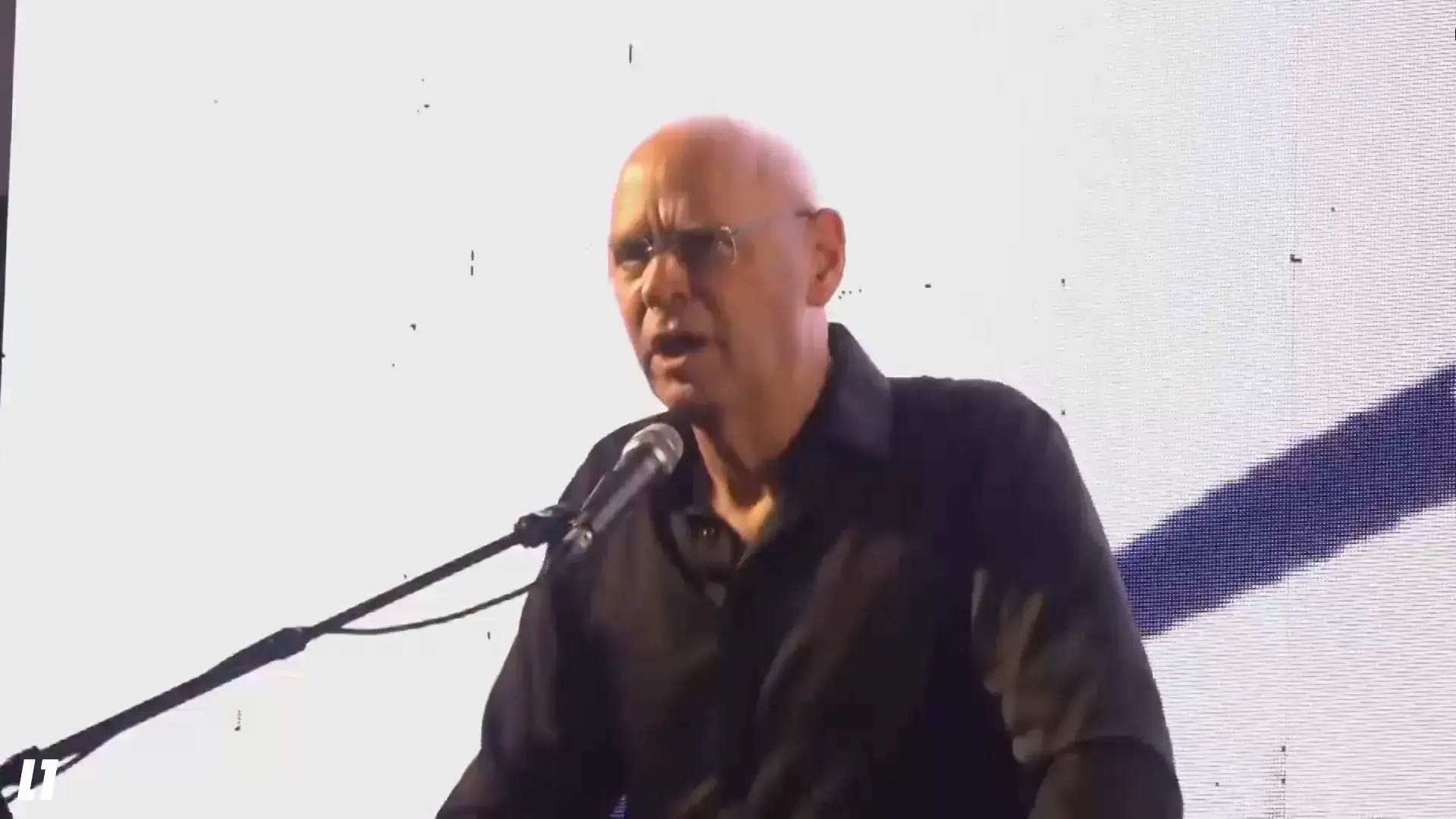 המונים הפגינו בת"א למען החטופים: "סיימו את המלחמה, החזירו את החטופים"