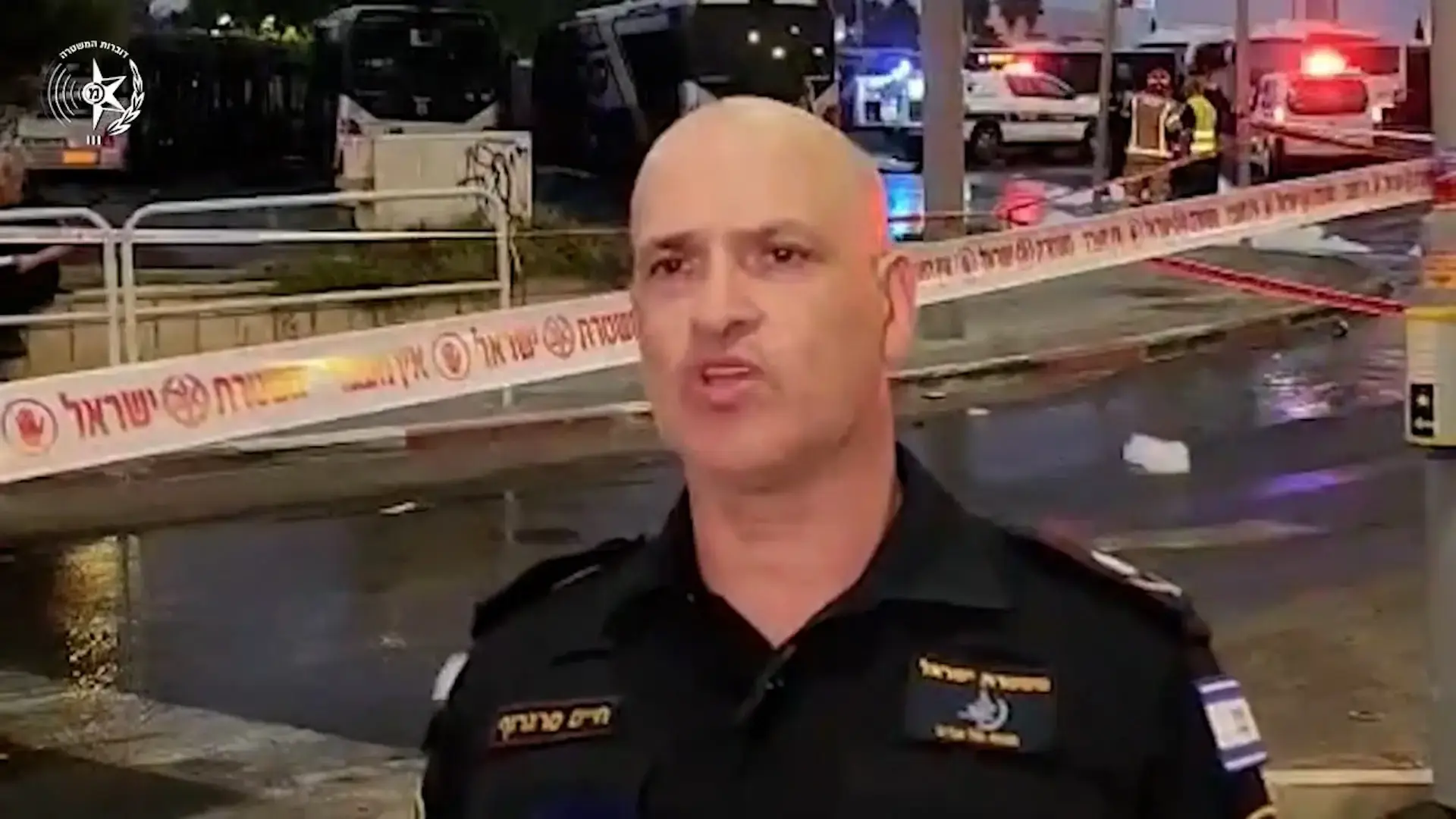 "אש ענקית ועשן כבד מאוד" - אדם נספה בשריפה בחניון אוטובוסים בבת ים