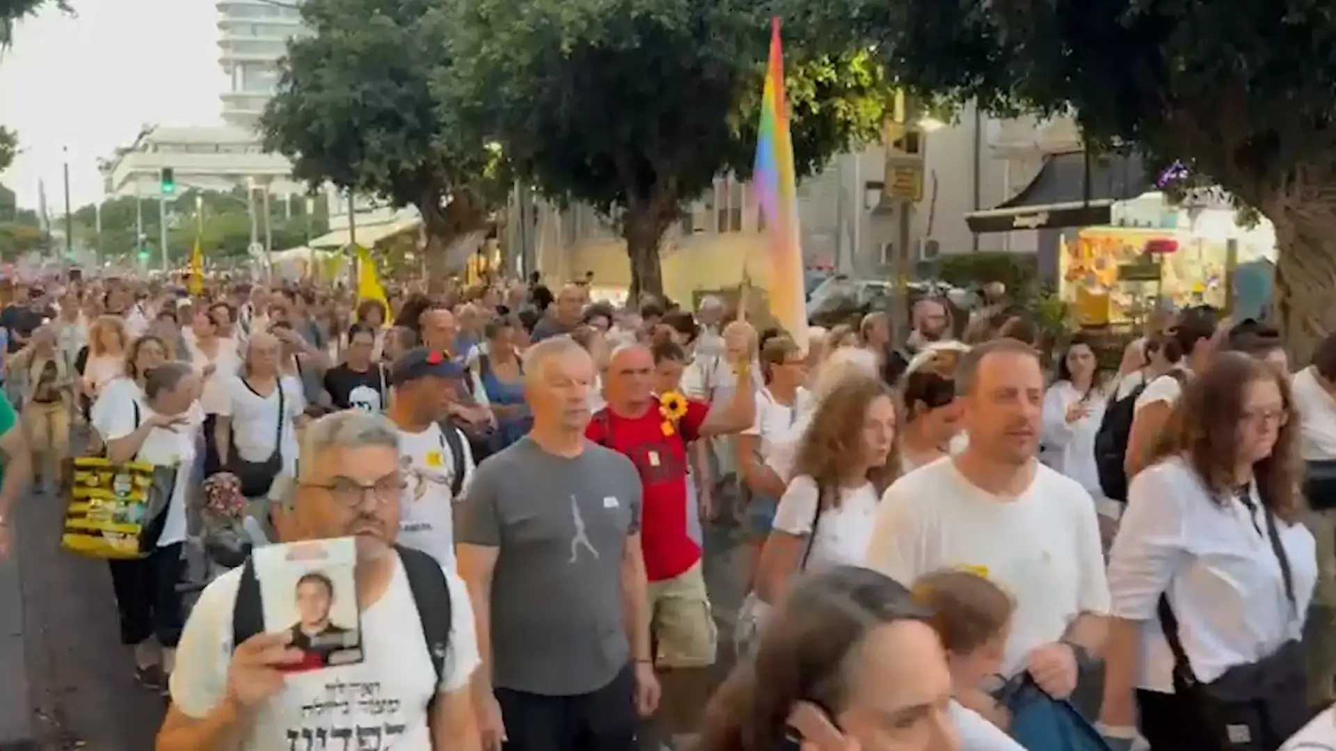 תוך קריאה להשבת יקירהן: משפחות החטופים יערכו הבוקר משט לכיוון עזה