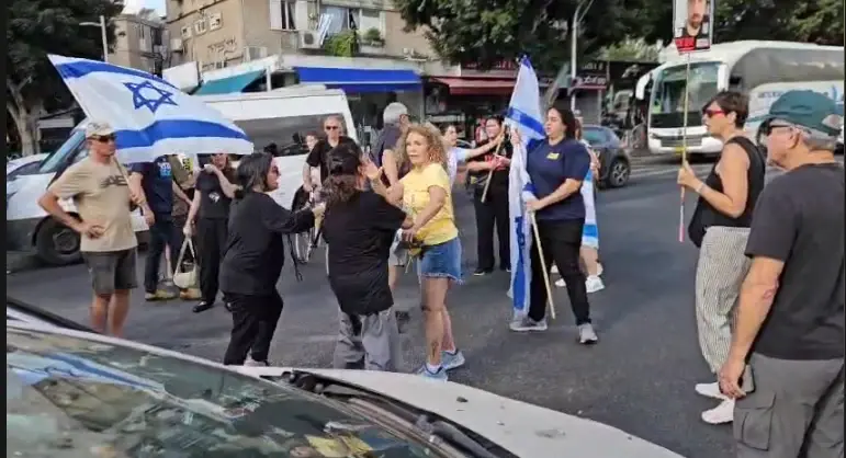 האב השכול תוקף: לחסום כבישים לחייל שיש לו אפטר - לא חוקי